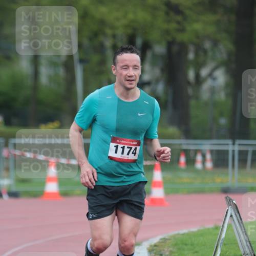 13.04.2025 - Hammer Lauf A. Gomolzig http://msf.ph/oto/7665602 13.04.2025 12:20:11 Ziel 2, 17, 1174 meine-sportfotos.de