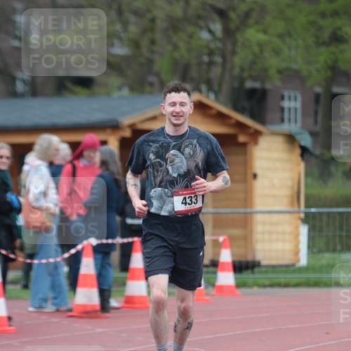 13.04.2025 - Hammer Lauf A. Gomolzig http://msf.ph/oto/7665624 13.04.2025 12:21:15 Ziel 433 meine-sportfotos.de