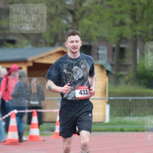 13.04.2025 - Hammer Lauf A. Gomolzig http://msf.ph/oto/7665627 13.04.2025 12:21:16 Ziel 433 meine-sportfotos.de