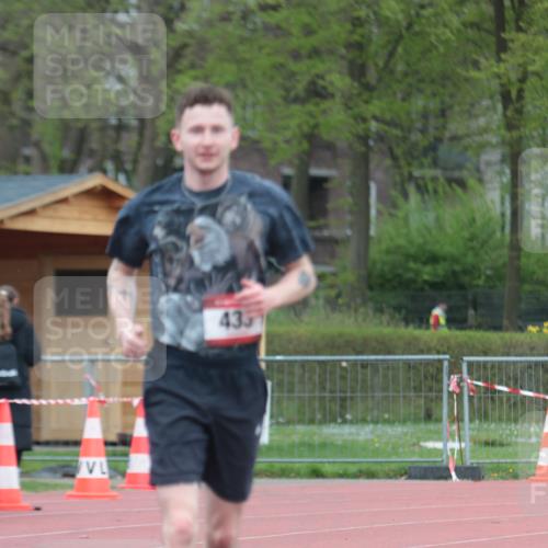 13.04.2025 - Hammer Lauf A. Gomolzig http://msf.ph/oto/7665628 13.04.2025 12:21:16 Ziel 433 meine-sportfotos.de
