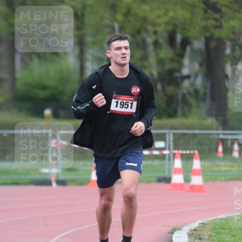 13.04.2025 - Hammer Lauf A. Gomolzig http://msf.ph/oto/7665637 13.04.2025 12:21:31 Ziel 1173, 1951 meine-sportfotos.de
