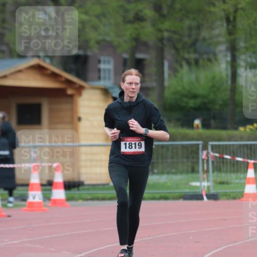 13.04.2025 - Hammer Lauf A. Gomolzig http://msf.ph/oto/7665645 13.04.2025 12:21:45 Ziel 1819, 1900 meine-sportfotos.de