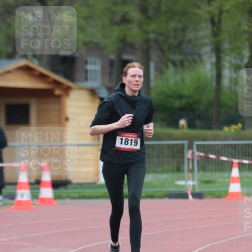 13.04.2025 - Hammer Lauf A. Gomolzig http://msf.ph/oto/7665646 13.04.2025 12:21:45 Ziel 1819, 1900 meine-sportfotos.de