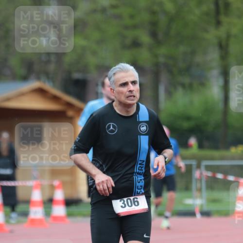 13.04.2025 - Hammer Lauf A. Gomolzig http://msf.ph/oto/7665661 13.04.2025 12:22:08 Ziel 227, 251, 306 meine-sportfotos.de