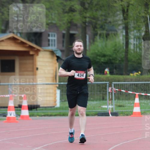 13.04.2025 - Hammer Lauf A. Gomolzig http://msf.ph/oto/7665670 13.04.2025 12:22:24 Ziel 434 meine-sportfotos.de