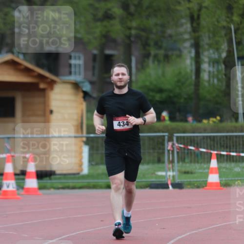 13.04.2025 - Hammer Lauf A. Gomolzig http://msf.ph/oto/7665671 13.04.2025 12:22:24 Ziel 434 meine-sportfotos.de