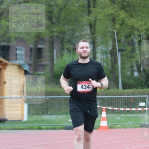 13.04.2025 - Hammer Lauf A. Gomolzig http://msf.ph/oto/7665674 13.04.2025 12:22:26 Ziel 434 meine-sportfotos.de