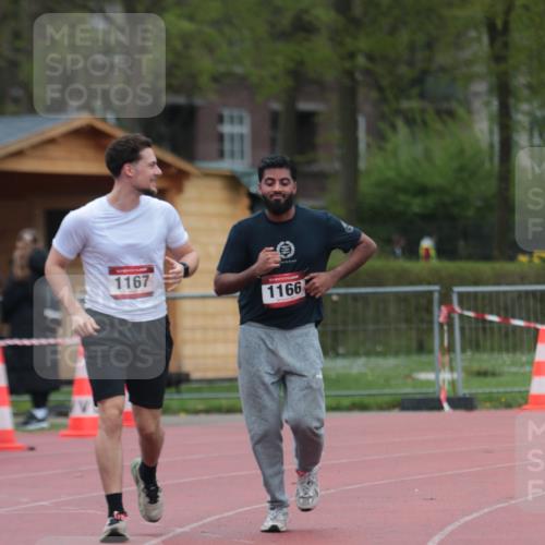 13.04.2025 - Hammer Lauf A. Gomolzig http://msf.ph/oto/7665685 13.04.2025 12:22:58 Ziel 1166, 1167 meine-sportfotos.de