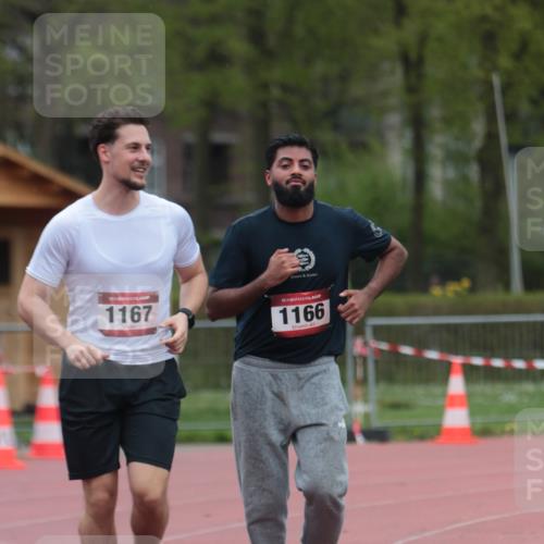 13.04.2025 - Hammer Lauf A. Gomolzig http://msf.ph/oto/7665687 13.04.2025 12:23:00 Ziel 1166, 1167 meine-sportfotos.de