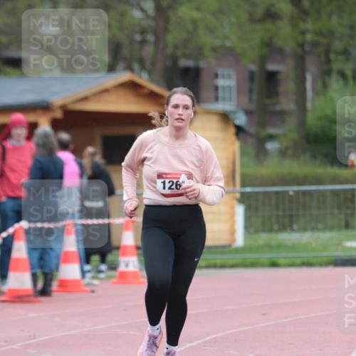 13.04.2025 - Hammer Lauf A. Gomolzig http://msf.ph/oto/7665699 13.04.2025 12:23:51 Ziel 1267 meine-sportfotos.de