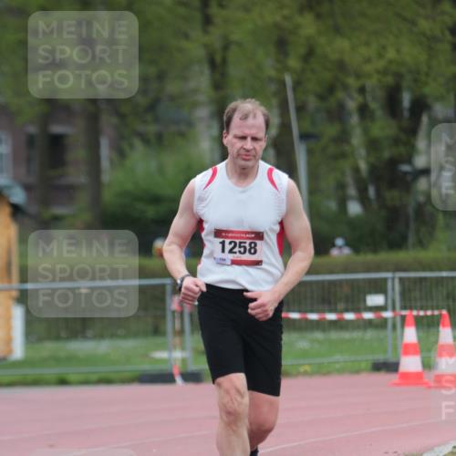 13.04.2025 - Hammer Lauf A. Gomolzig http://msf.ph/oto/7665710 13.04.2025 12:24:27 Ziel 1258 meine-sportfotos.de