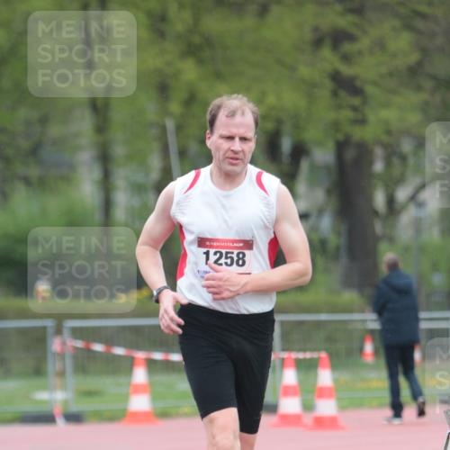 13.04.2025 - Hammer Lauf A. Gomolzig http://msf.ph/oto/7665712 13.04.2025 12:24:27 Ziel 1258 meine-sportfotos.de