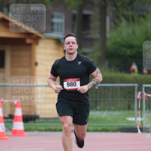 13.04.2025 - Hammer Lauf A. Gomolzig http://msf.ph/oto/7665718 13.04.2025 12:24:39 Ziel 980 meine-sportfotos.de