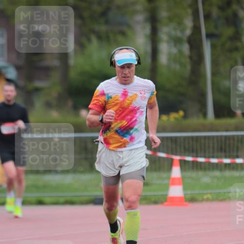 13.04.2025 - Hammer Lauf A. Gomolzig http://msf.ph/oto/7665735 13.04.2025 12:24:56 Ziel 1002, 1341, 1375 meine-sportfotos.de