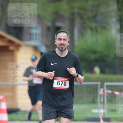 13.04.2025 - Hammer Lauf A. Gomolzig http://msf.ph/oto/7665747 13.04.2025 12:25:06 Ziel 109, 670, 1002, 1375 meine-sportfotos.de