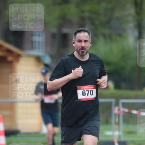 13.04.2025 - Hammer Lauf A. Gomolzig http://msf.ph/oto/7665748 13.04.2025 12:25:06 Ziel 109, 670, 1002, 1375 meine-sportfotos.de
