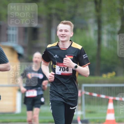 13.04.2025 - Hammer Lauf A. Gomolzig http://msf.ph/oto/7665762 13.04.2025 12:25:18 Ziel 313, 693, 704 meine-sportfotos.de