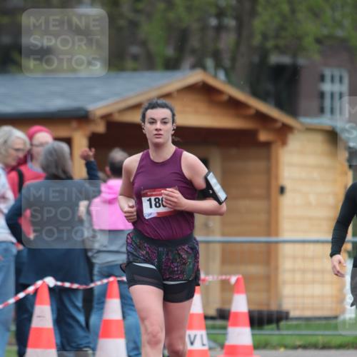 13.04.2025 - Hammer Lauf A. Gomolzig http://msf.ph/oto/7665787 13.04.2025 12:26:19 Ziel 340, 475, 1808 meine-sportfotos.de