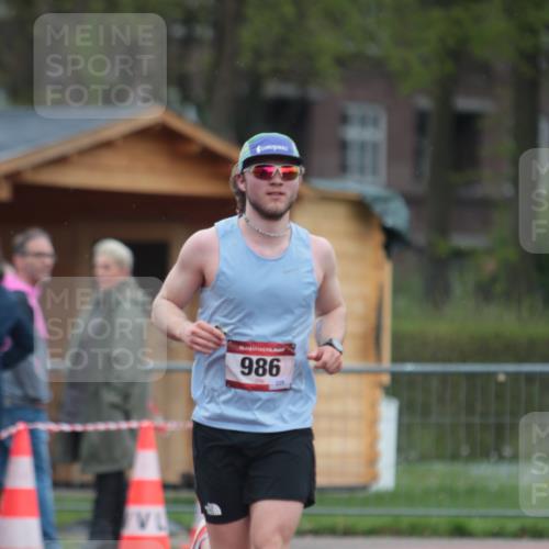 13.04.2025 - Hammer Lauf A. Gomolzig http://msf.ph/oto/7665792 13.04.2025 12:26:27 Ziel 986 meine-sportfotos.de