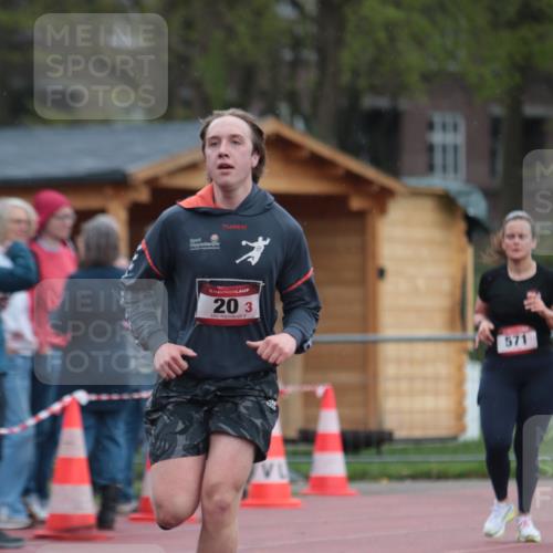 13.04.2025 - Hammer Lauf A. Gomolzig http://msf.ph/oto/7665855 13.04.2025 12:28:15 Ziel 20, 187, 571 meine-sportfotos.de