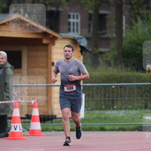 13.04.2025 - Hammer Lauf A. Gomolzig http://msf.ph/oto/7665858 13.04.2025 12:28:23 Ziel 571, 588 meine-sportfotos.de