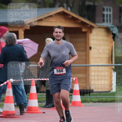 13.04.2025 - Hammer Lauf A. Gomolzig http://msf.ph/oto/7665859 13.04.2025 12:28:25 Ziel 588 meine-sportfotos.de