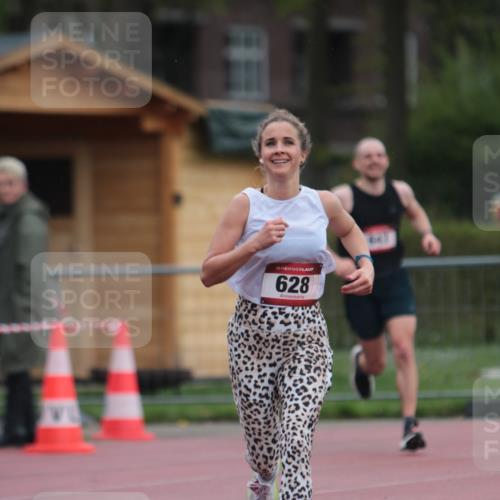 13.04.2025 - Hammer Lauf A. Gomolzig http://msf.ph/oto/7665901 13.04.2025 12:29:34 Ziel 628, 643 meine-sportfotos.de