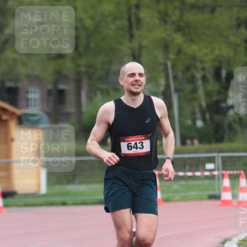 13.04.2025 - Hammer Lauf A. Gomolzig http://msf.ph/oto/7665909 13.04.2025 12:29:39 Ziel 643 meine-sportfotos.de
