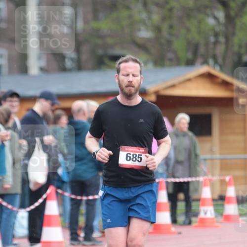 13.04.2025 - Hammer Lauf A. Gomolzig http://msf.ph/oto/7665916 13.04.2025 12:29:55 Ziel 685 meine-sportfotos.de