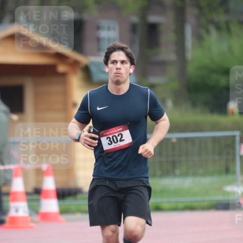 13.04.2025 - Hammer Lauf A. Gomolzig http://msf.ph/oto/7665940 13.04.2025 12:30:21 Ziel 302 meine-sportfotos.de