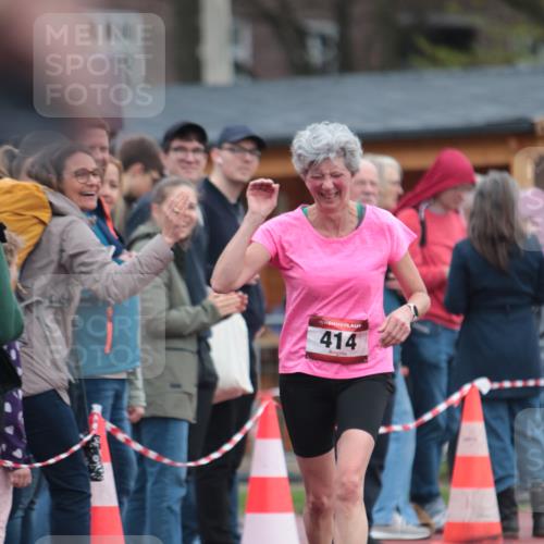 13.04.2025 - Hammer Lauf A. Gomolzig http://msf.ph/oto/7665948 13.04.2025 12:30:41 Ziel 9, 414, 917 meine-sportfotos.de