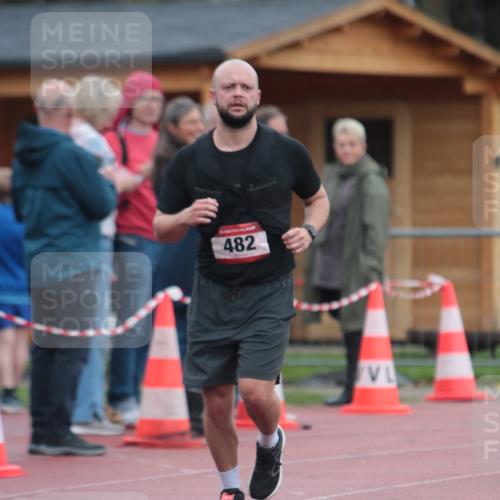 13.04.2025 - Hammer Lauf A. Gomolzig http://msf.ph/oto/7665982 13.04.2025 12:31:28 Ziel 452, 482, 1965 meine-sportfotos.de