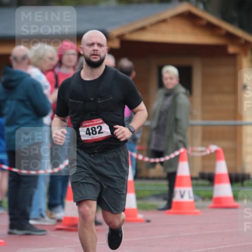 13.04.2025 - Hammer Lauf A. Gomolzig http://msf.ph/oto/7665984 13.04.2025 12:31:29 Ziel 452, 482, 1965 meine-sportfotos.de