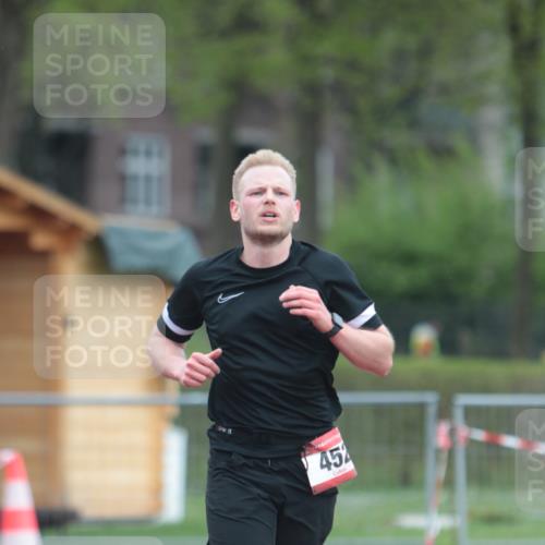 13.04.2025 - Hammer Lauf A. Gomolzig http://msf.ph/oto/7665989 13.04.2025 12:31:36 Ziel 452 meine-sportfotos.de