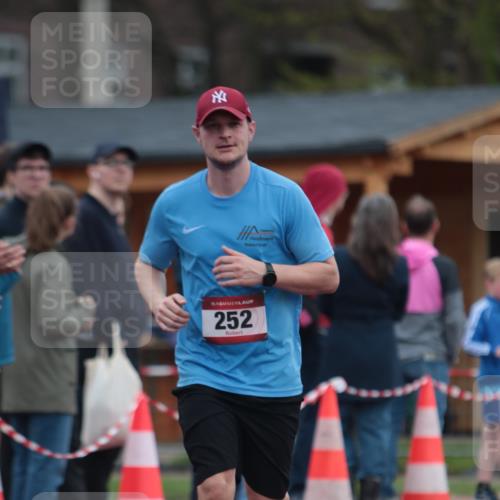 13.04.2025 - Hammer Lauf A. Gomolzig http://msf.ph/oto/7665997 13.04.2025 12:32:01 Ziel 252 meine-sportfotos.de