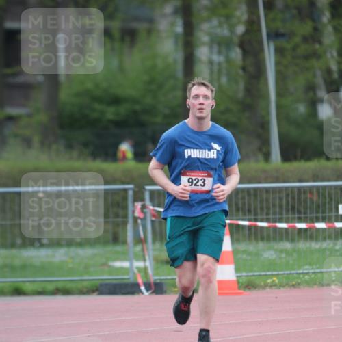 13.04.2025 - Hammer Lauf A. Gomolzig http://msf.ph/oto/7666005 13.04.2025 12:32:21 Ziel 923, 1829 meine-sportfotos.de
