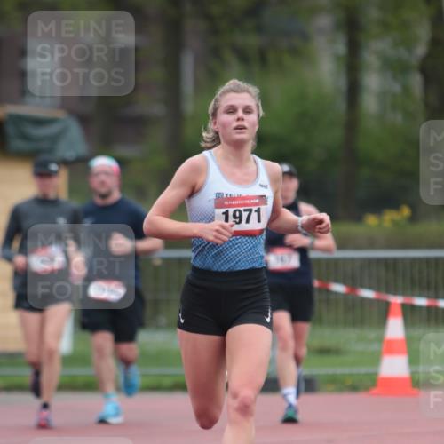 13.04.2025 - Hammer Lauf A. Gomolzig http://msf.ph/oto/7666019 13.04.2025 12:33:02 Ziel 167, 456, 1945, 1971 meine-sportfotos.de