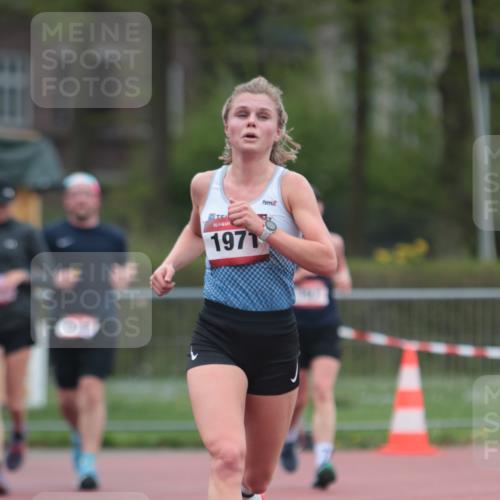 13.04.2025 - Hammer Lauf A. Gomolzig http://msf.ph/oto/7666020 13.04.2025 12:33:02 Ziel 167, 456, 1945, 1971 meine-sportfotos.de