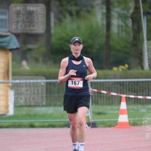 13.04.2025 - Hammer Lauf A. Gomolzig http://msf.ph/oto/7666024 13.04.2025 12:33:05 Ziel 167, 456, 1945 meine-sportfotos.de