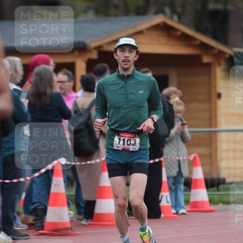 13.04.2025 - Hammer Lauf A. Gomolzig http://msf.ph/oto/7666038 13.04.2025 12:33:39 Ziel 770, 1103, 1926 meine-sportfotos.de