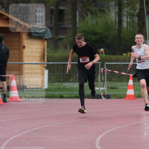 13.04.2025 - Hammer Lauf A. Gomolzig http://msf.ph/oto/7666048 13.04.2025 12:33:56 Ziel 299, 381 meine-sportfotos.de