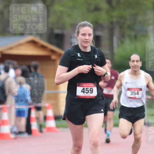 13.04.2025 - Hammer Lauf A. Gomolzig http://msf.ph/oto/7666055 13.04.2025 12:34:08 Ziel 354, 459, 1261, 1303 meine-sportfotos.de