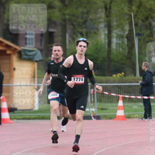 13.04.2025 - Hammer Lauf A. Gomolzig http://msf.ph/oto/7666078 13.04.2025 12:34:50 Ziel 244, 1774, 1960 meine-sportfotos.de