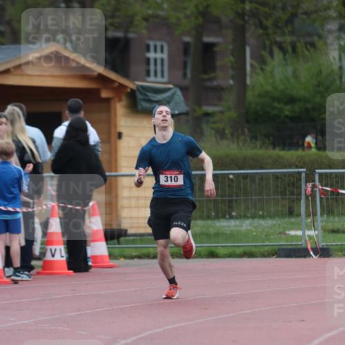 13.04.2025 - Hammer Lauf A. Gomolzig http://msf.ph/oto/7666085 13.04.2025 12:35:09 Ziel 310, 1098 meine-sportfotos.de