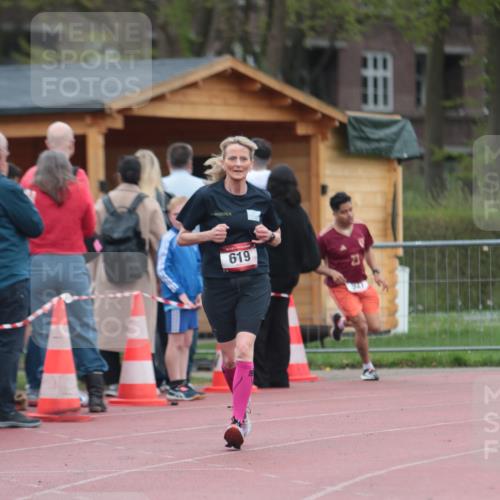 13.04.2025 - Hammer Lauf A. Gomolzig http://msf.ph/oto/7666097 13.04.2025 12:35:17 Ziel 927, 1098 meine-sportfotos.de