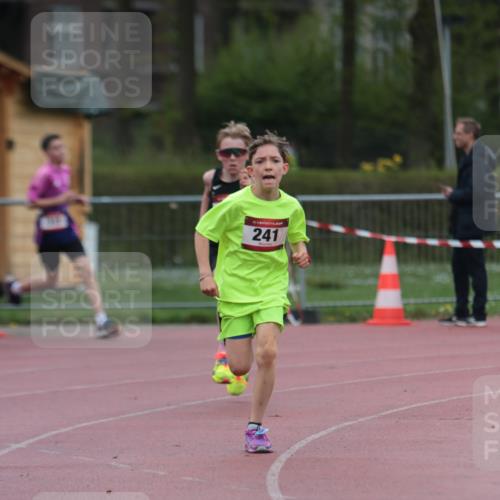 13.04.2025 - Hammer Lauf A. Gomolzig http://msf.ph/oto/7666108 13.04.2025 12:35:30 Ziel 127, 241, 274, 315, 1892 meine-sportfotos.de