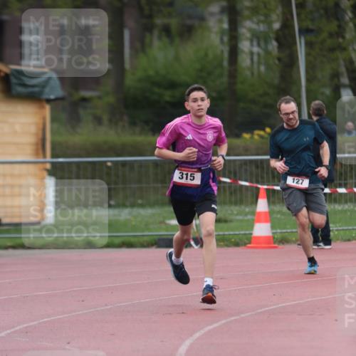 13.04.2025 - Hammer Lauf A. Gomolzig http://msf.ph/oto/7666115 13.04.2025 12:35:33 Ziel 127, 315, 1892 meine-sportfotos.de
