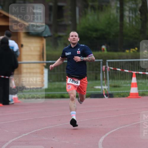 13.04.2025 - Hammer Lauf A. Gomolzig http://msf.ph/oto/7666124 13.04.2025 12:35:37 Ziel 127, 1892 meine-sportfotos.de
