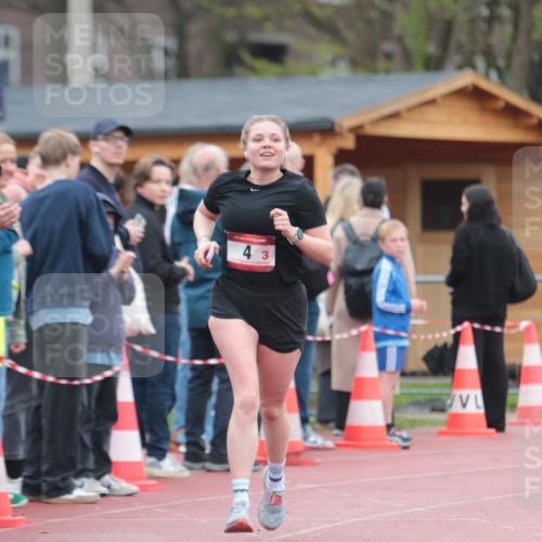 13.04.2025 - Hammer Lauf A. Gomolzig http://msf.ph/oto/7666143 13.04.2025 12:35:59 Ziel 4, 735, 884 meine-sportfotos.de