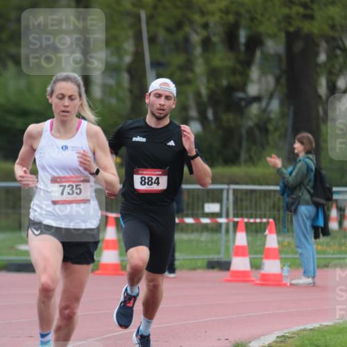 13.04.2025 - Hammer Lauf A. Gomolzig http://msf.ph/oto/7666148 13.04.2025 12:36:02 Ziel 4, 329, 735, 884 meine-sportfotos.de